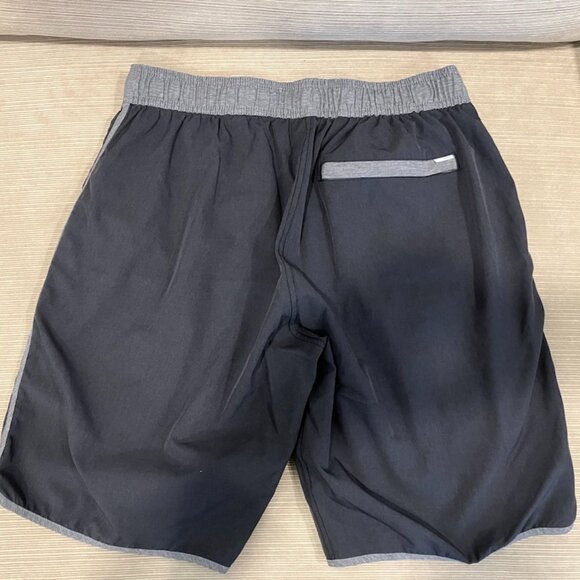 Vuori Banks Short Size S Black 9" Inseam - Picture 2 of 6